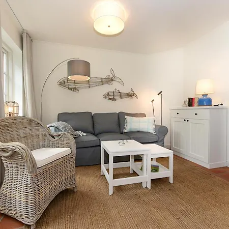 Holiday home Farnweg 7 Whg B Mittelhaus *